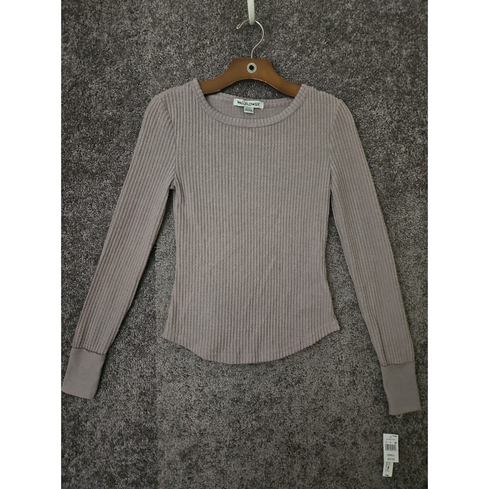 Womens Lavender Super Soft Long Sleeved Knit Top By Wallflower.  NWT Small